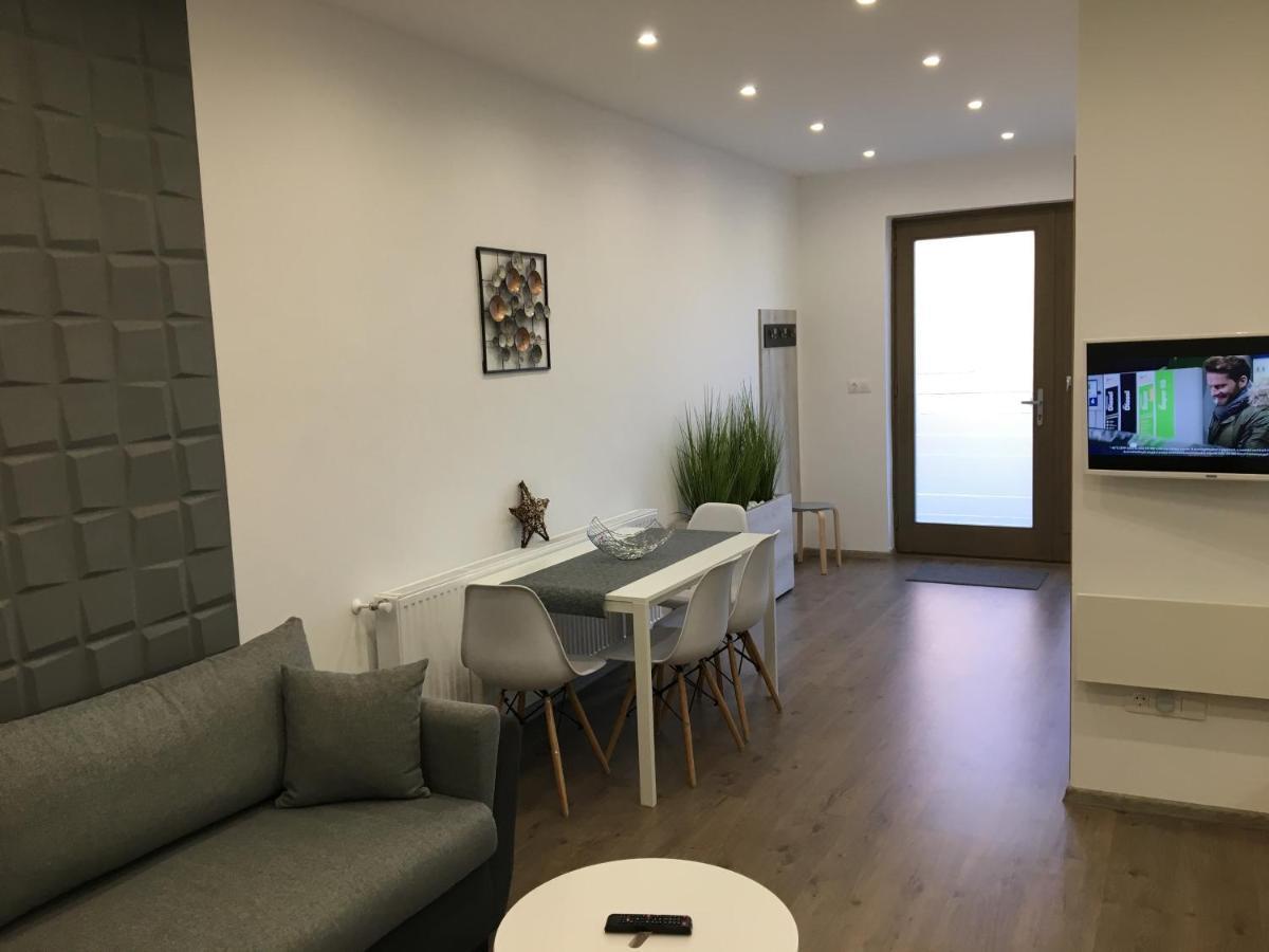 Foter Apartman Ii. Villány Buitenkant foto